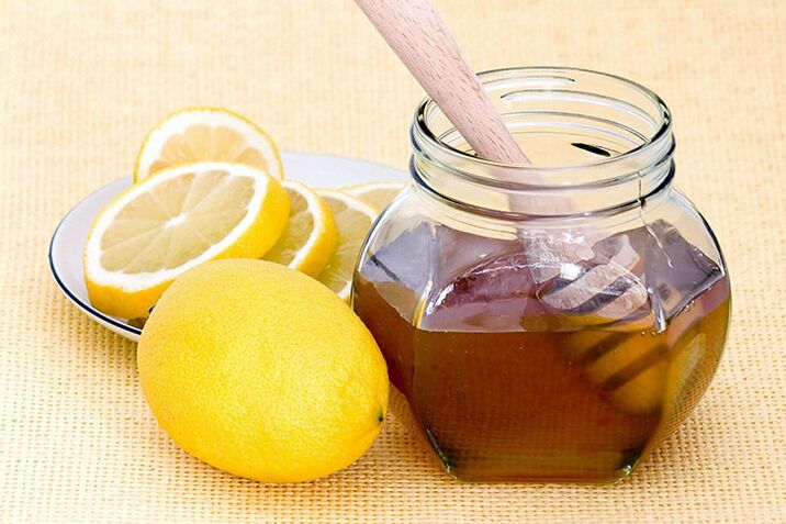 O limón e o mel son ingredientes para unha máscara que ilumina e estreita perfectamente a pel da cara