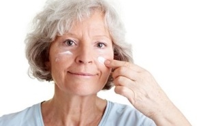 Métodos para o rexuvenecemento da pel facial na casa